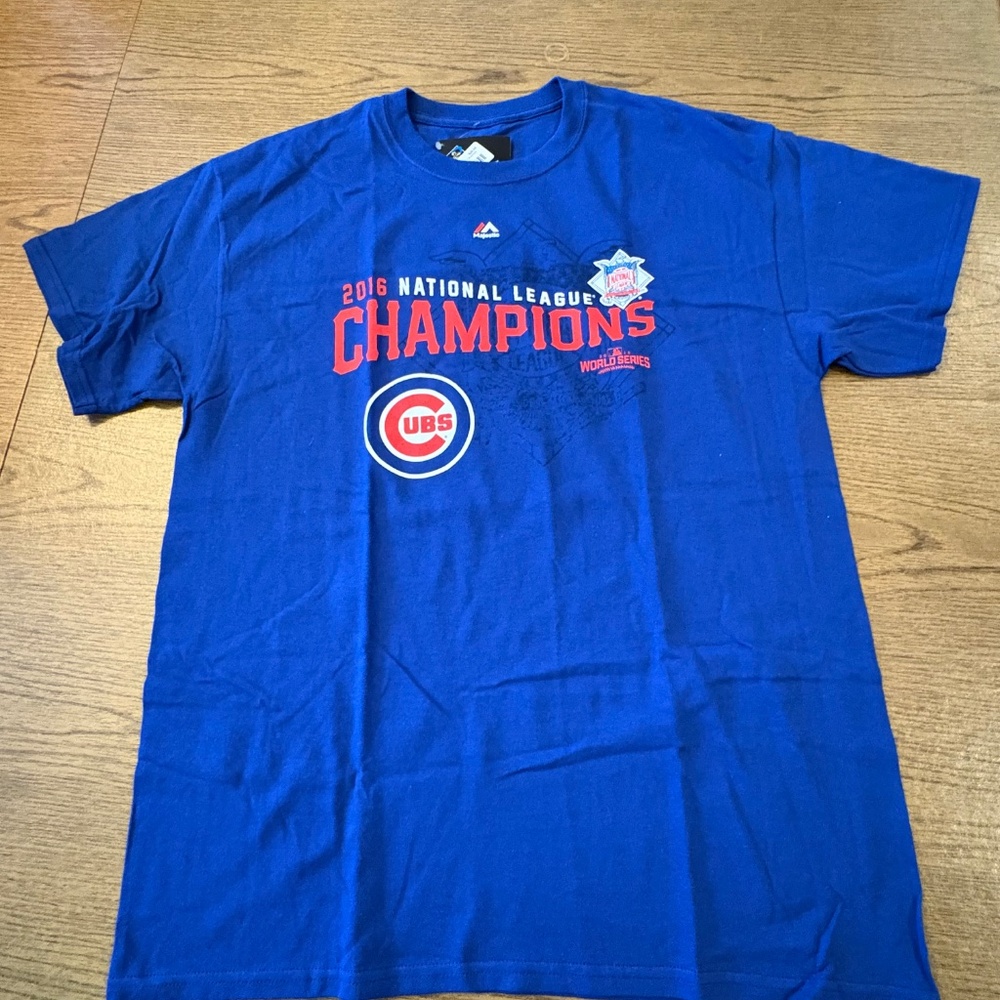 Majestic Chicago Cubs 2016 National League Champs T-Shirt - Picture 7 of 7